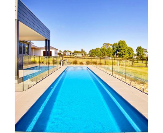 Compass Pools XL-Fast Lane 122