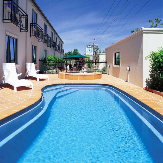 Compass Pools Riverina 67